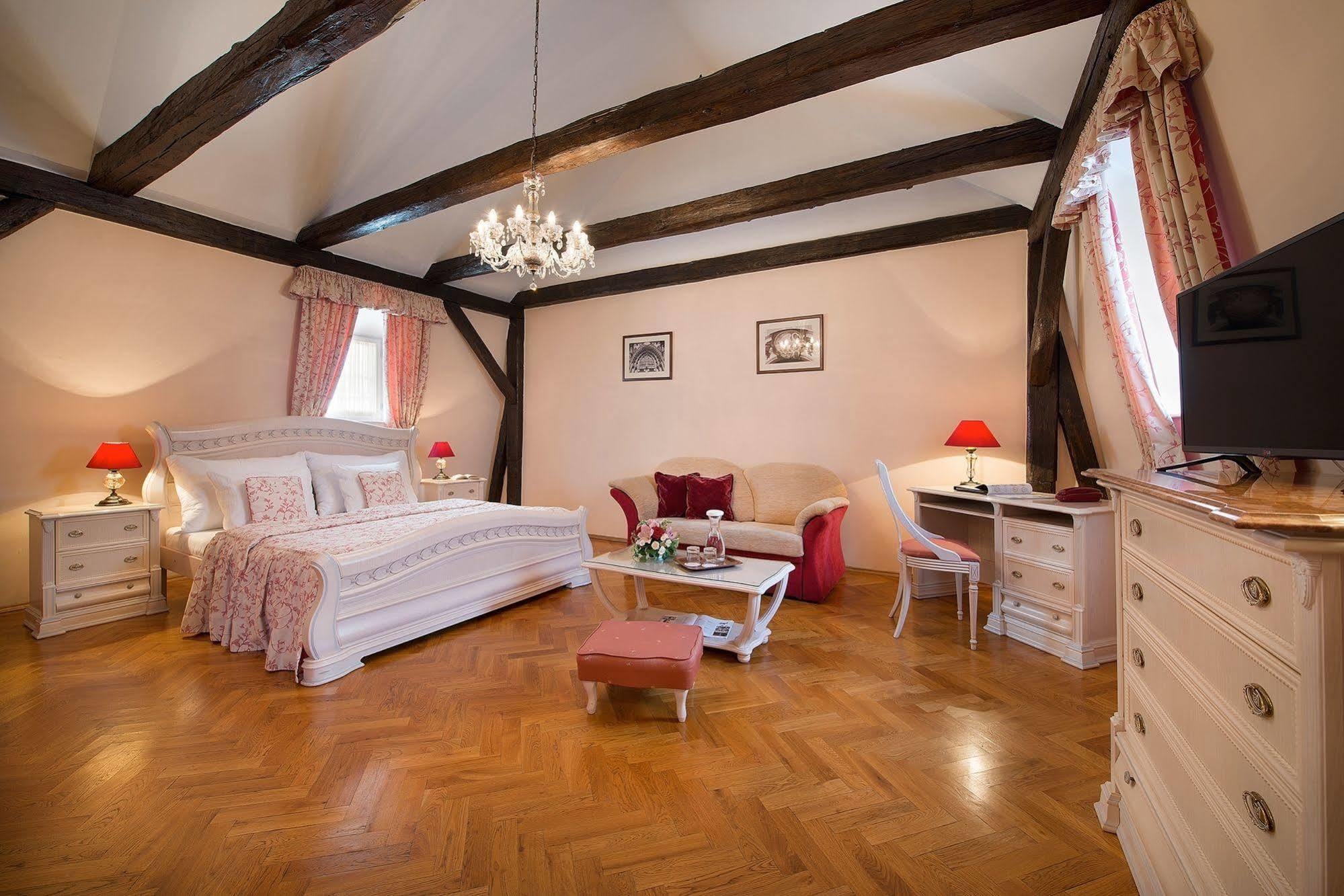Boutique Hotel Constans Prague Exterior photo
